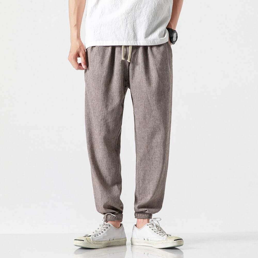 Bequeme Herrenhose aus leichter Baumwolle und Leinen