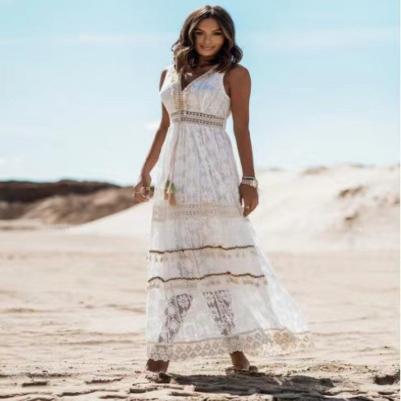 Fudus Maxikleid mit Spitze und Cut-out