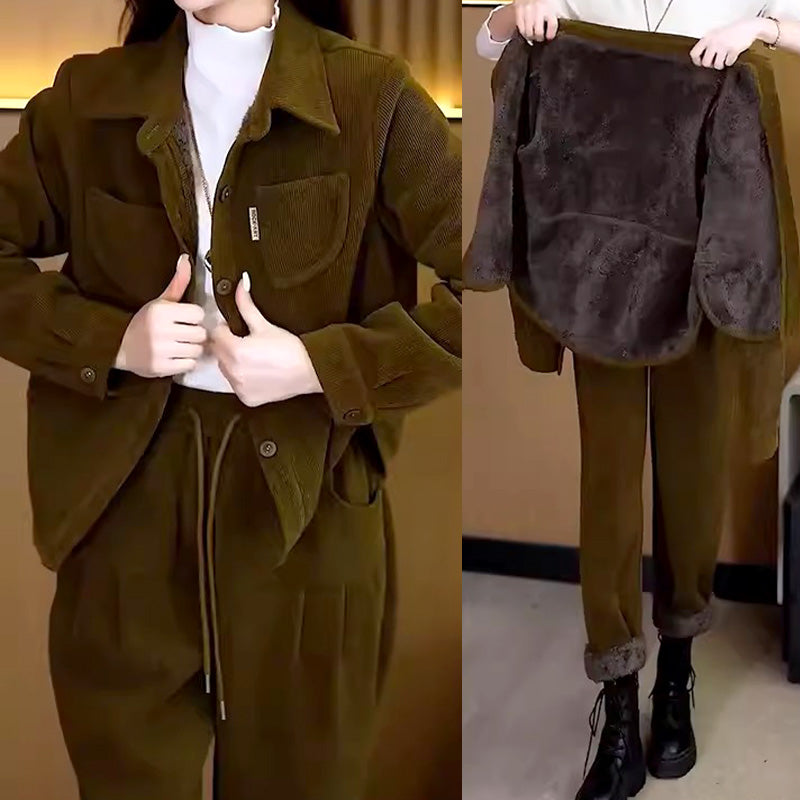 Ensemble d'hiver pour femme : veste et pantalon style vintage par Hellena