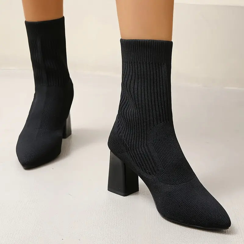Berg-Feldt | Stiefeletten - Stricksockenstil - Spitzes Ende - Blockabsatz Komfortfit