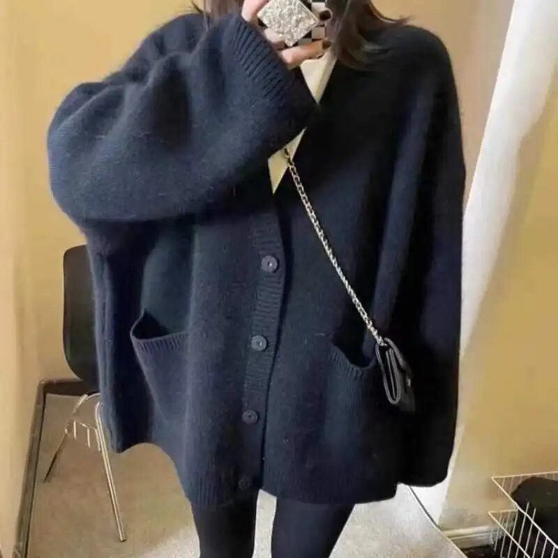 Berg-Feldt | Elegante Strickjacke mit Knopfleiste