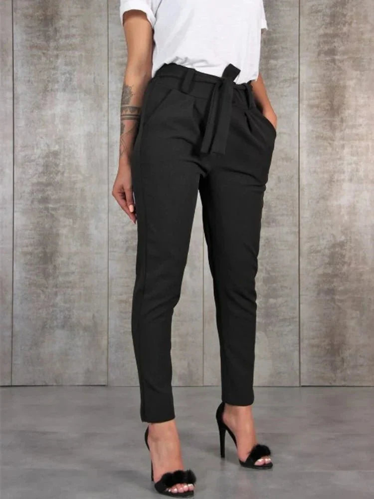 Berg-Feldt | Hochtaillen Damenhose mit Gürtel