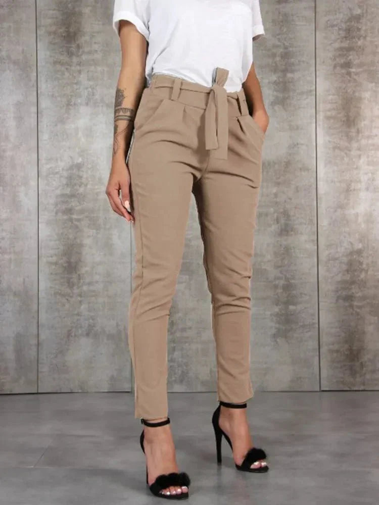 Berg-Feldt | Hochtaillen Damenhose mit Gürtel