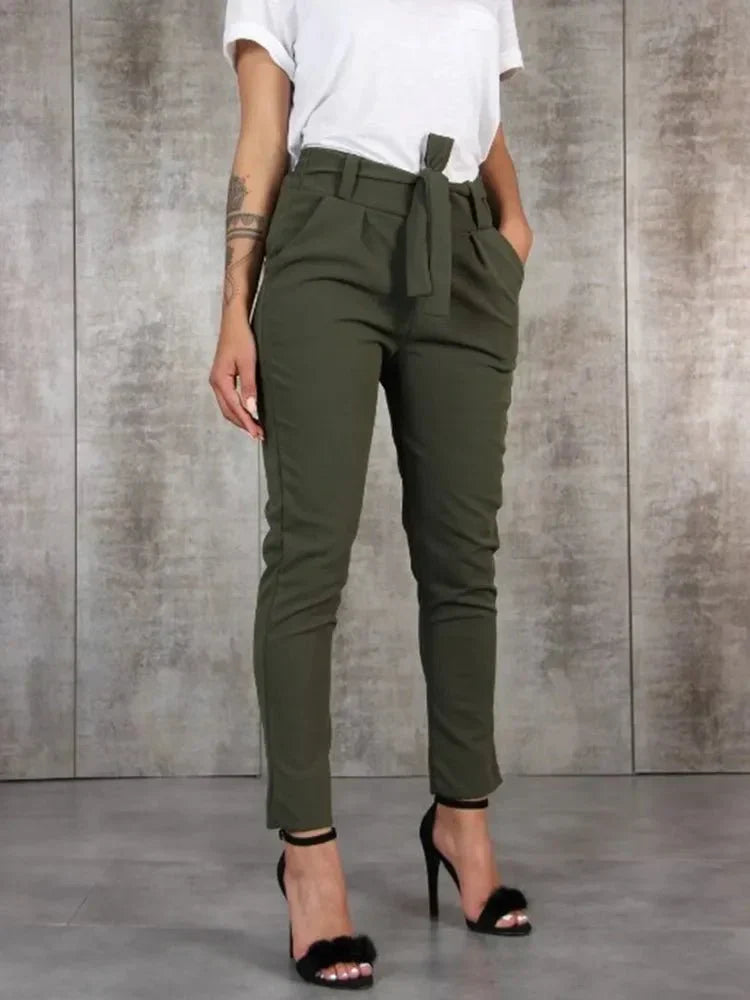 Berg-Feldt | Hochtaillen Damenhose mit Gürtel