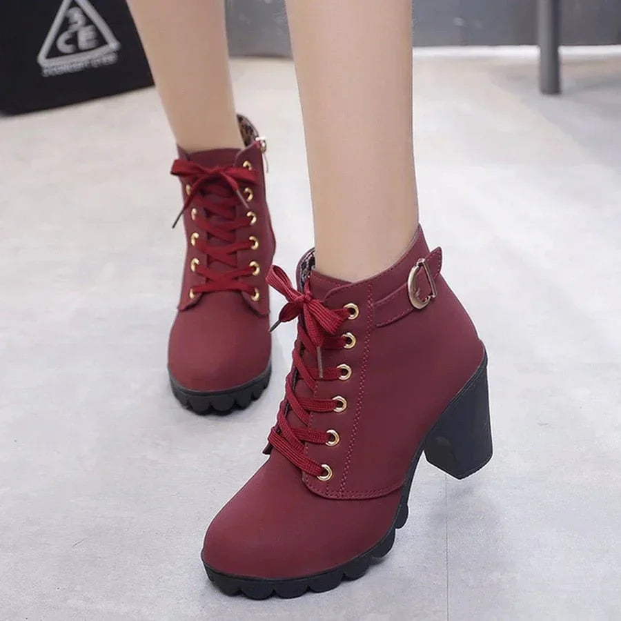 Berg-Feldt | Schnürstiefeletten Zum Aufpeppen Deines Herbst-Outfits