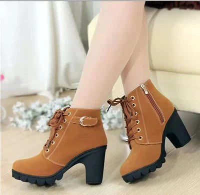 Berg-Feldt | Schnürstiefeletten Zum Aufpeppen Deines Herbst-Outfits