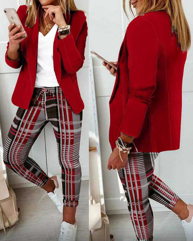 Blazer et pantalon à carreaux en tailleur