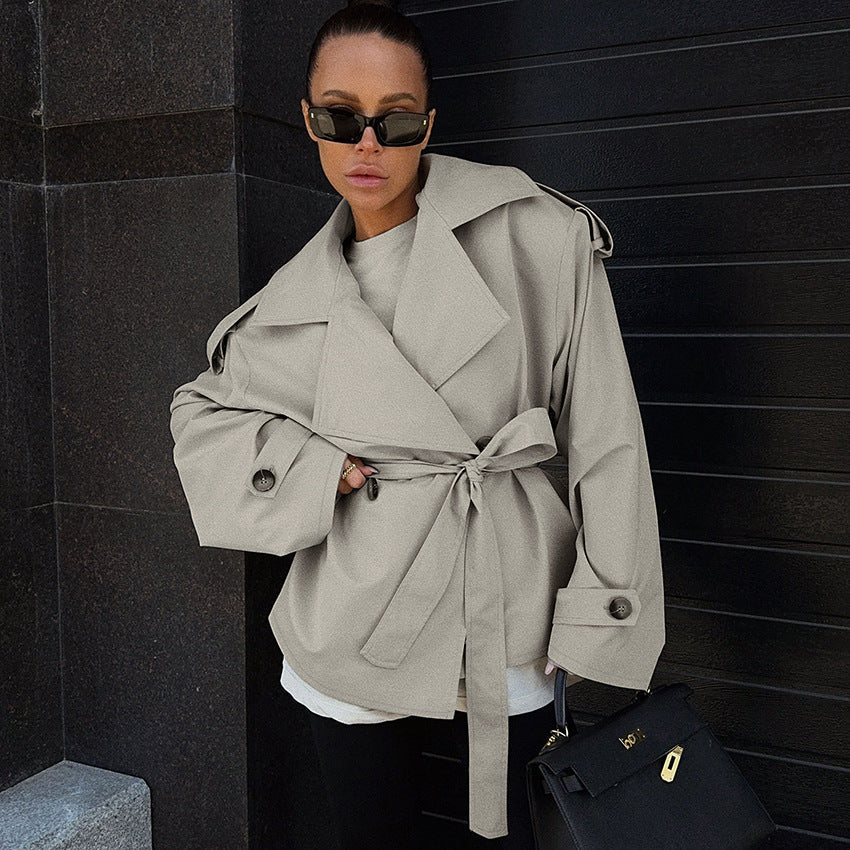 Berg-Feldt | Kurzer Trenchcoat für Damen