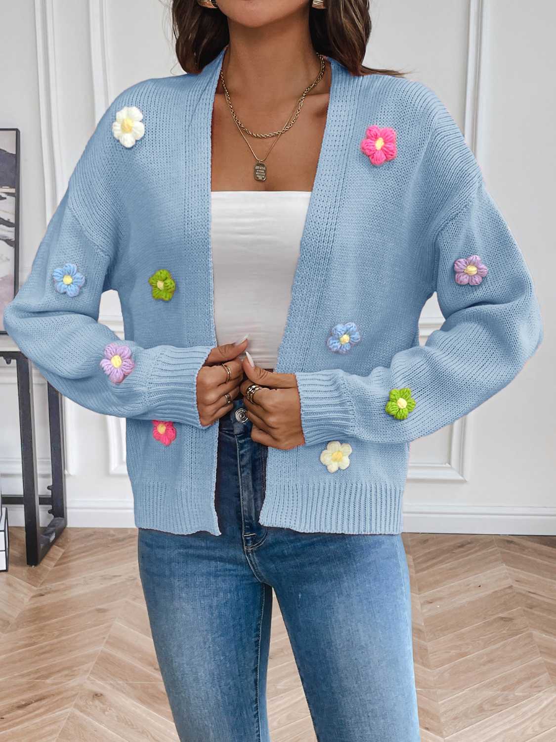 Berg-Feldt | Strickcardigan mit Blütendetails Offene Vorderseite Feminin und Stylisch