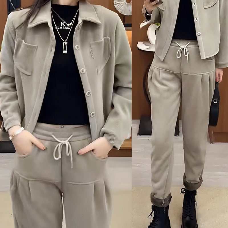 Ensemble d'hiver pour femme : veste et pantalon style vintage par Hellena
