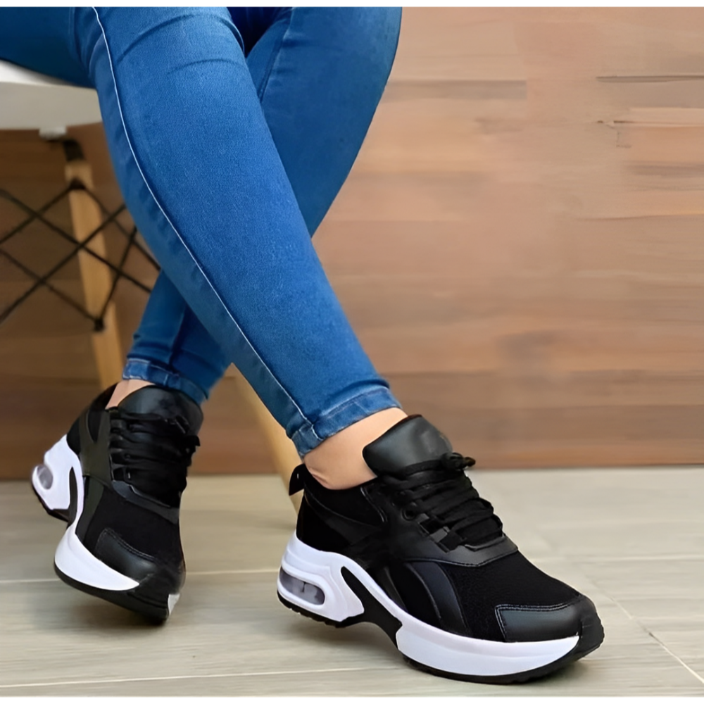 Moderne Wedgey Sneakers