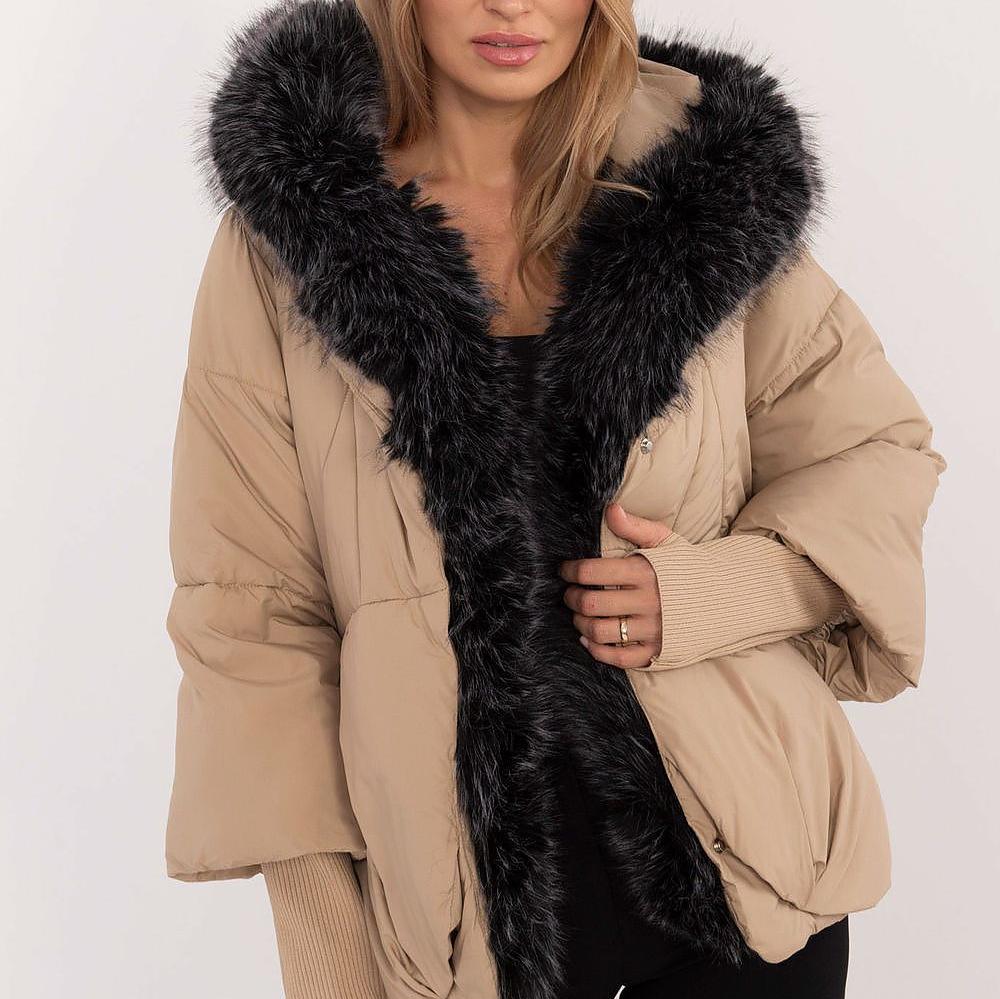 Berg-Feldt | Gefütterte Jacke Kapuze mit Pelzrand Warm und Stilvoll