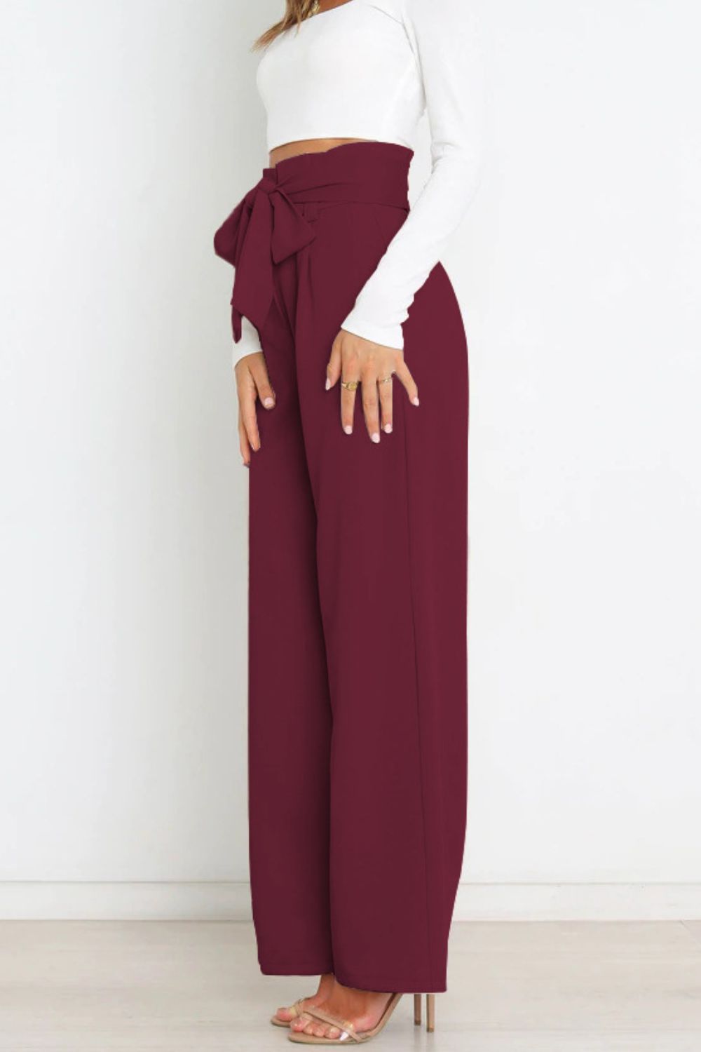 Berg-Feldt | Hohe Taille Paperbag Hose mit Schleifendetail