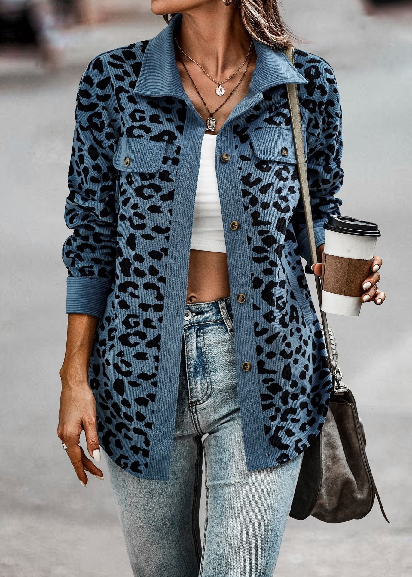 Berg-Feldt | Dschungel Chic Leopardjacke Mit Modernem Muster