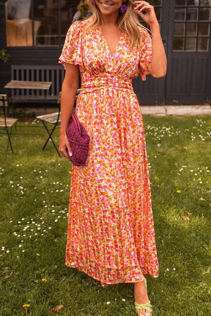 Sommerliches Rafaela Blumenkleid im eleganten Stil