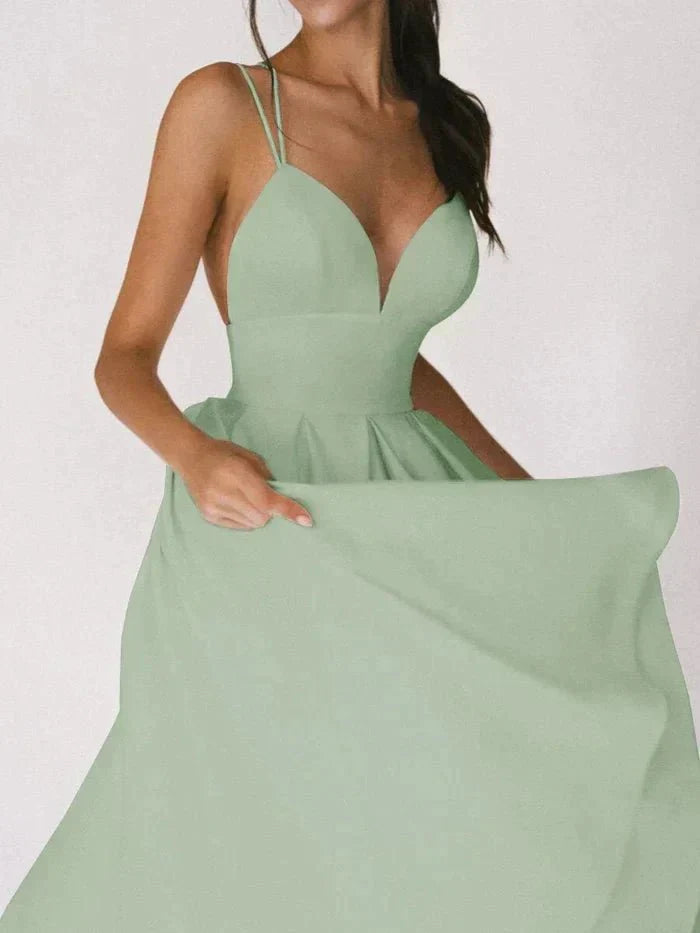 Elegantes, trägerloses Midikleid von Harmelda