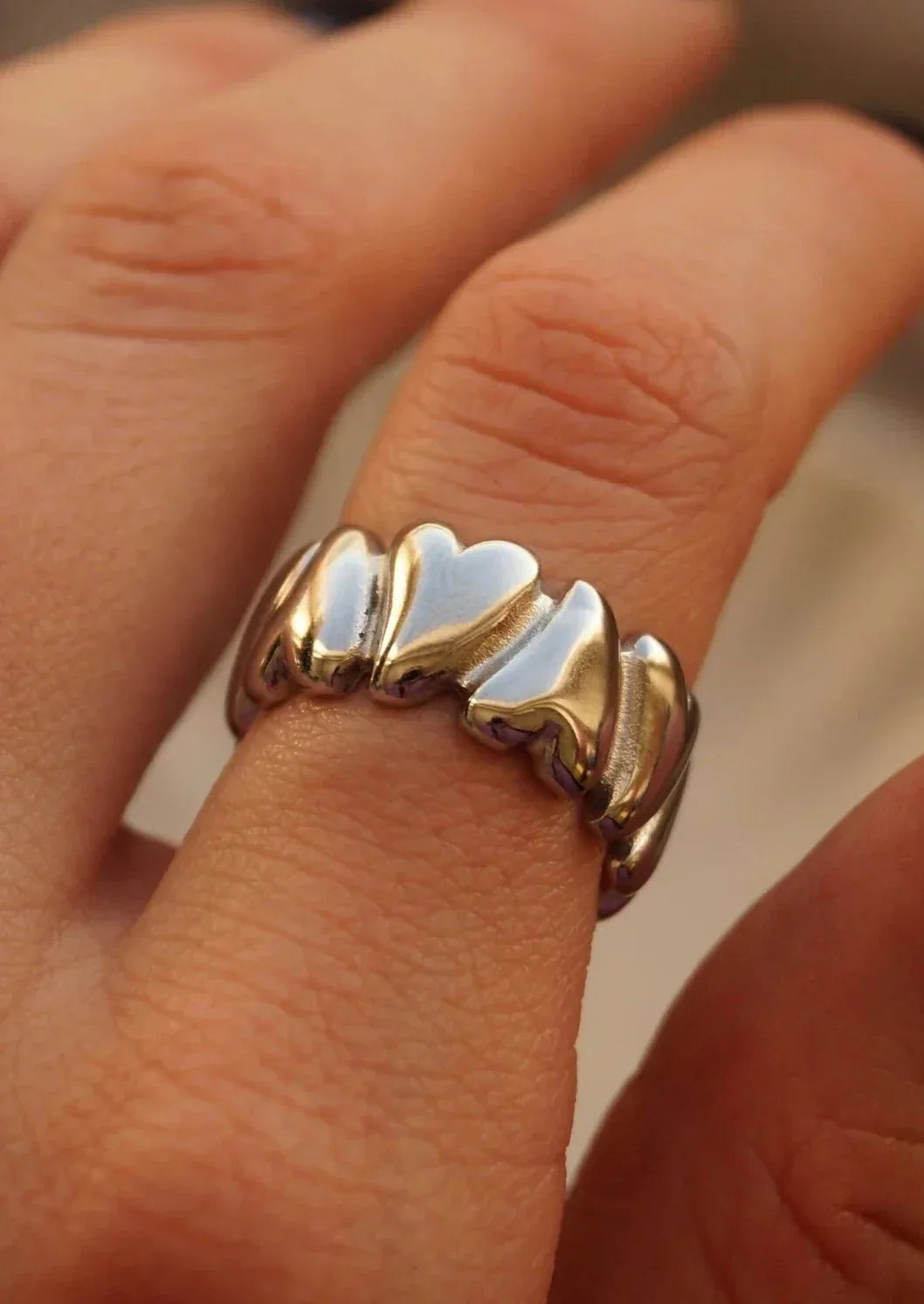 Elegantes Herzring-Design aus Edelstahl von Bonafita