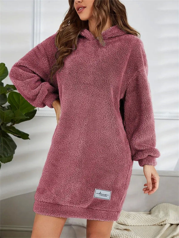Berg-Feldt | Übergröße Teddy Sweatkleid mit Kapuze