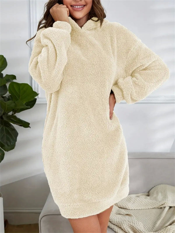 Berg-Feldt | Übergröße Teddy Sweatkleid mit Kapuze