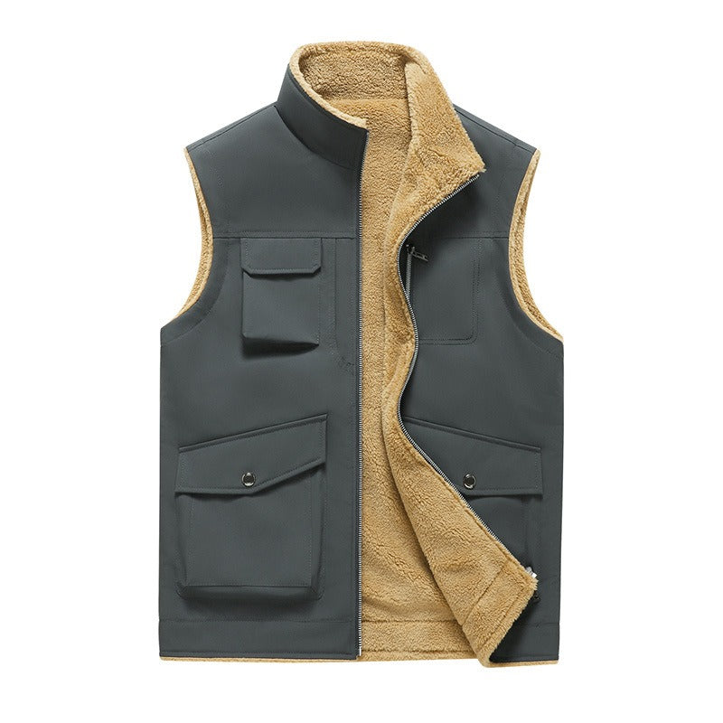 Berg-Feldt | Mit fleecegefütterter Herren Bodywarmer mit mehreren Taschen im Outdoor-Stil