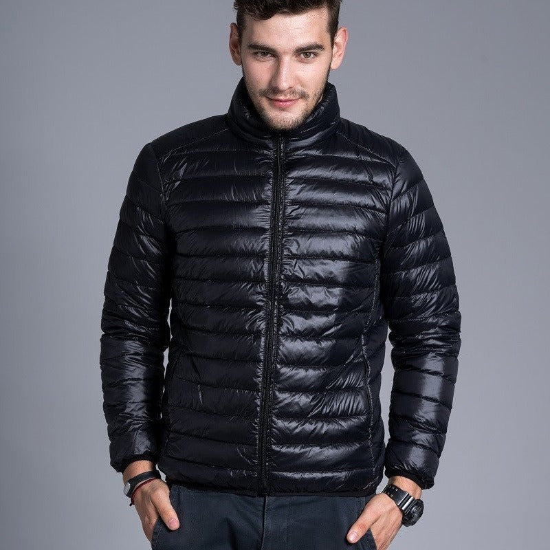 Berg-Feldt | Gepolsterte leichte Herrenjacke mit Kapuze und Reißverschluss