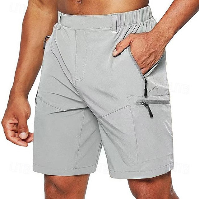 Comfortable cargo shorts for a relaxed summer style by Justinius