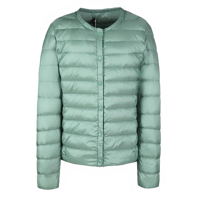 Berg-Feldt | Elegance Essential" kragenlose kompakte Daunenjacke