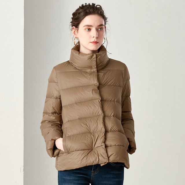 Berg-Feldt | Elegante Feder Ultra Light Daunenjacke Plus