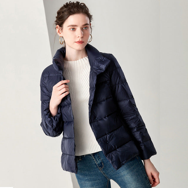 Berg-Feldt | Elegante Feder Ultra Light Daunenjacke Plus