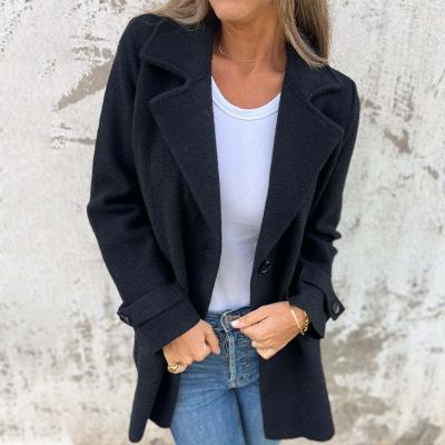 Berg-Feldt | Figurbewusste Jacke mit Knöpfen für Frauen