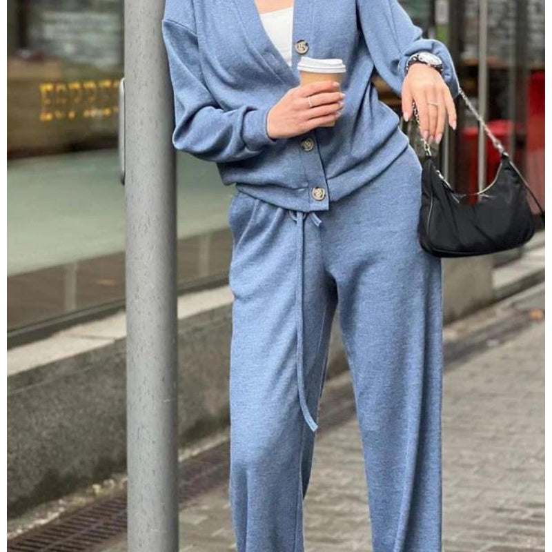Berg-Feldt | Two-piece: button-up cardigan and matching trousers