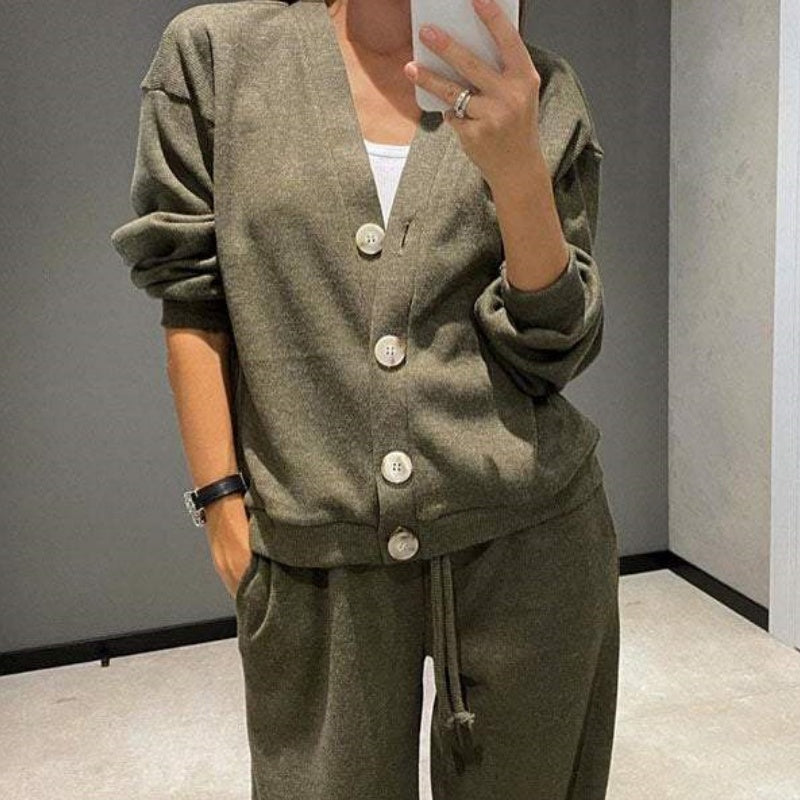 Berg-Feldt | Two-piece: button-up cardigan and matching trousers