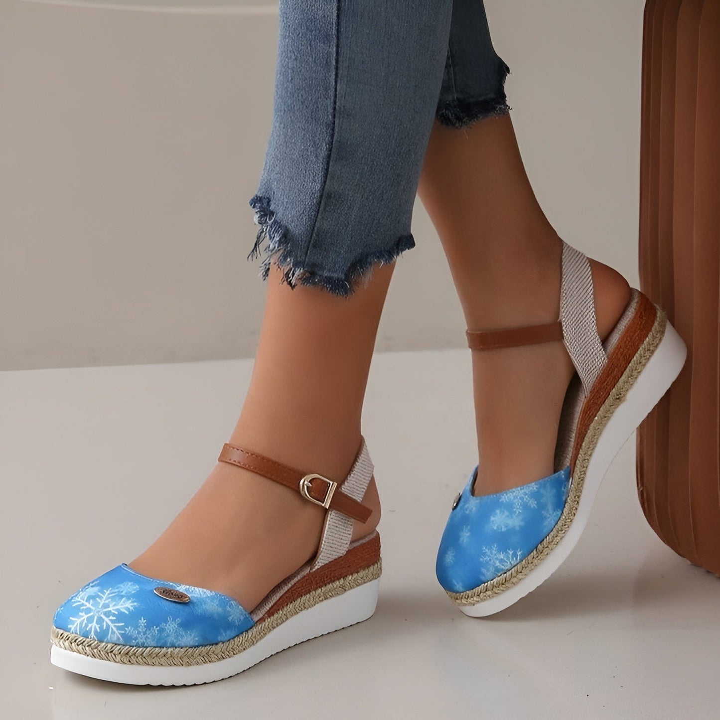 Komfortable und elegante orthopädische Damen-Sandalen